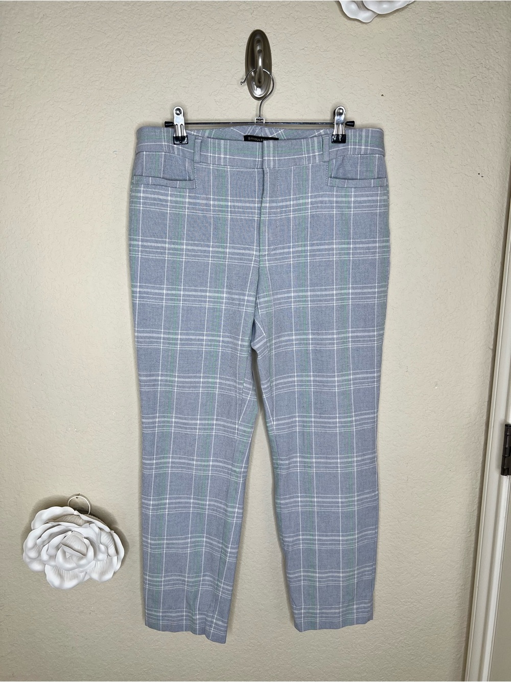 NTM: Banana Republic Sloan Gray Green Plaid Ankle Pants Size 8 NWOT